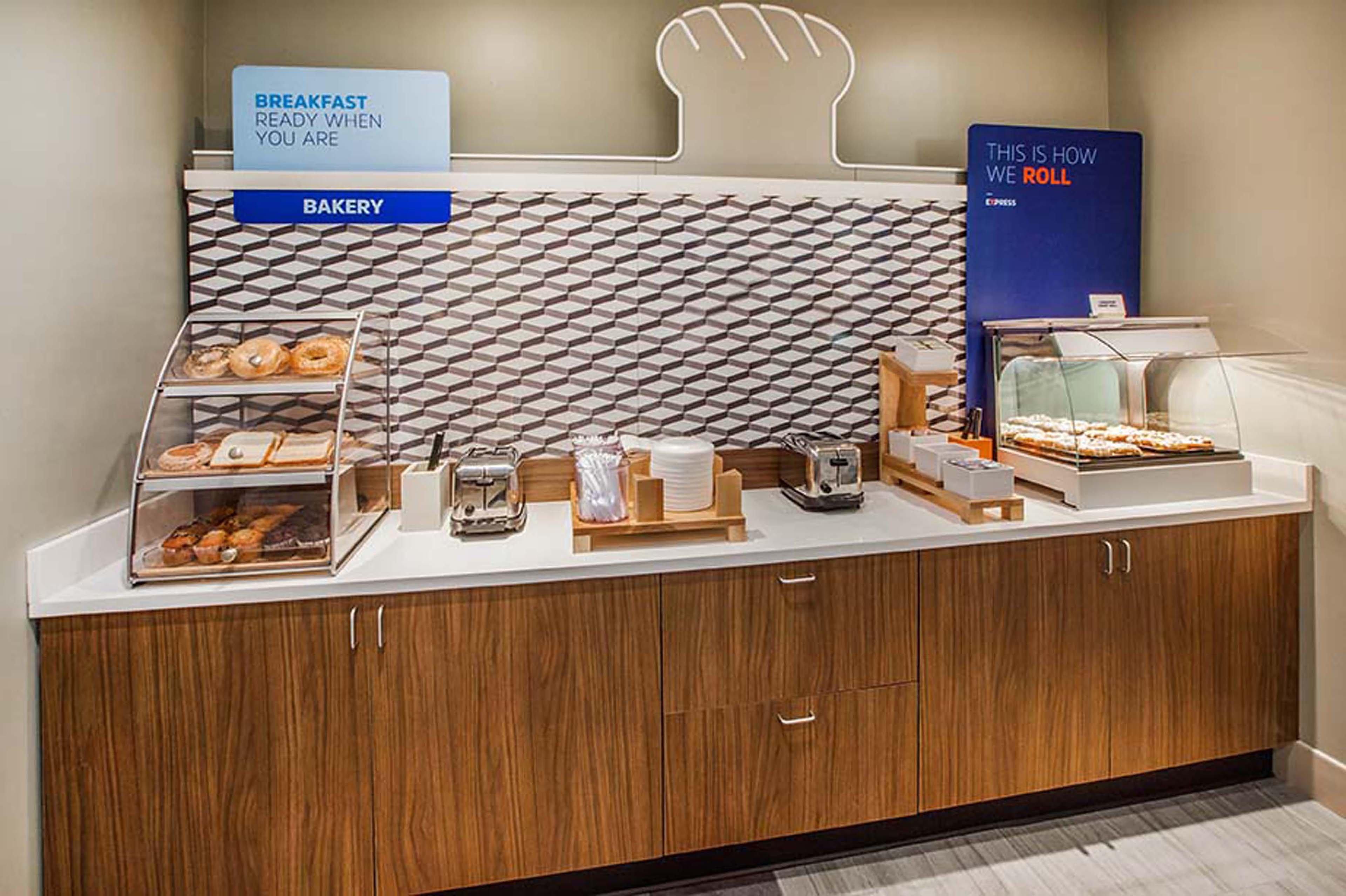 Holiday Inn Express & Suites Monroe By Ihg Dış mekan fotoğraf